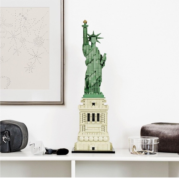 Lego 21042 - Picture 3 of 10